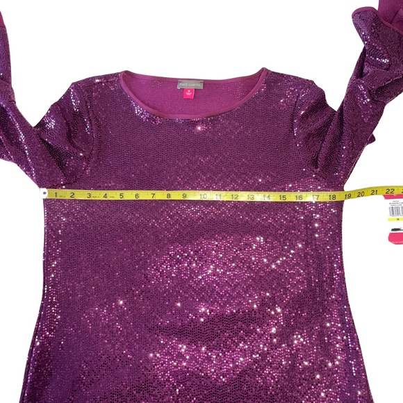 Vince Camuto Sequin/Metallic Bell Sleeve Top In Arresting Plum Size M NWT - Picture 7 of 13